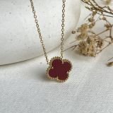 Noirva Clover Pendant Necklace