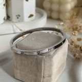 Eterna Bond Infinity Bangle