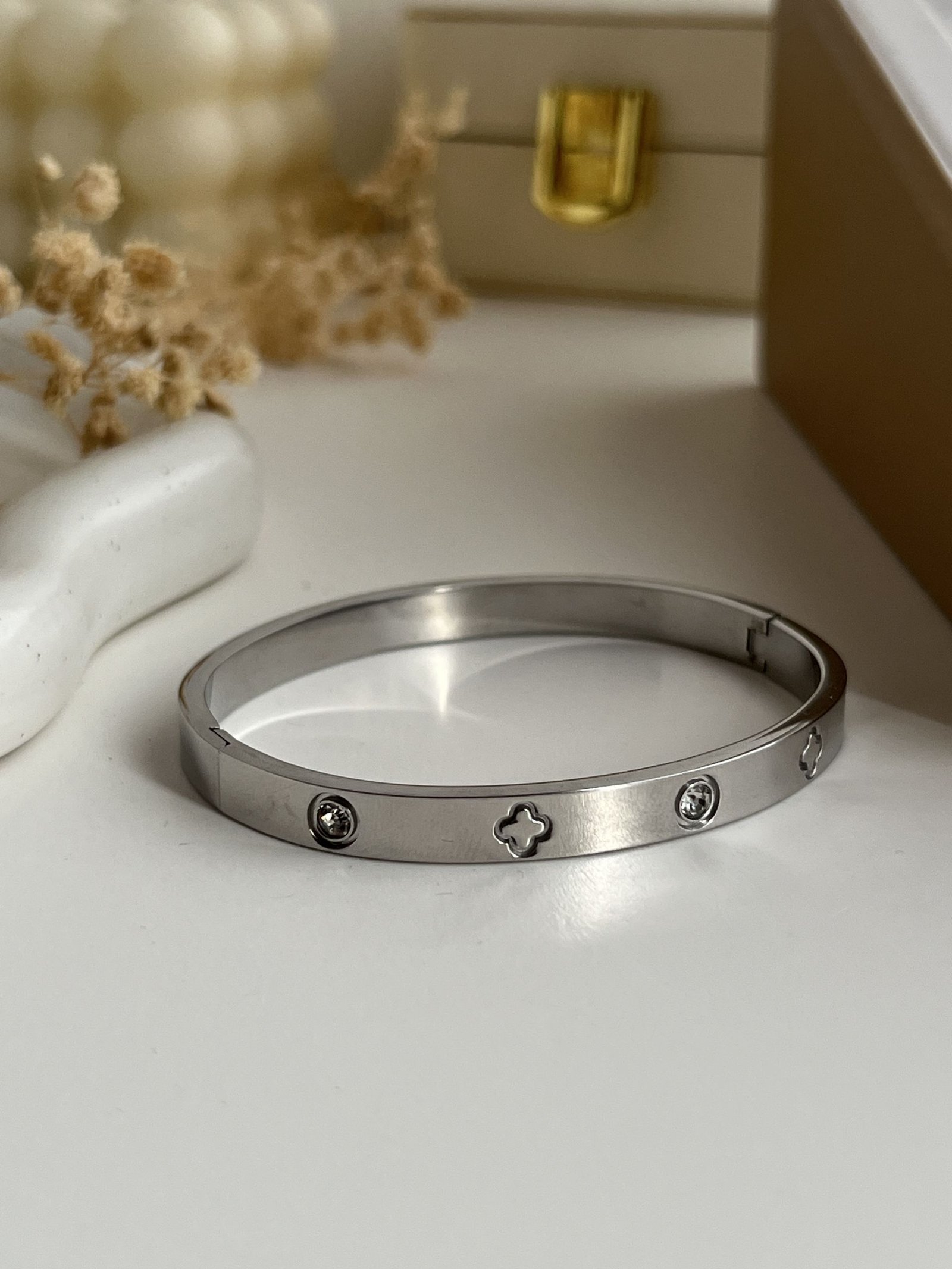 Aurelia Crystal Clover Bangle