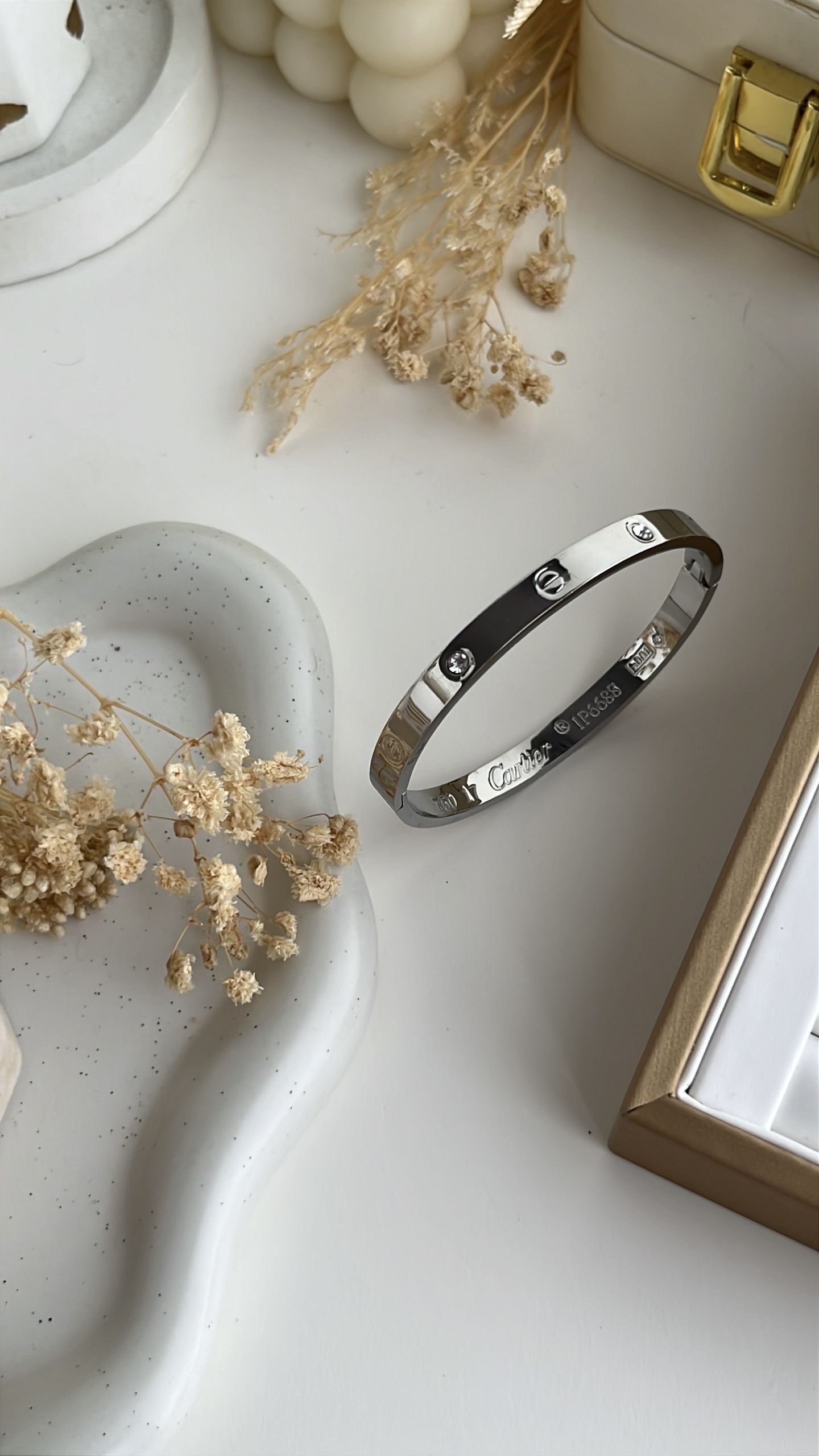 Eternal Unity Diamond Love Bangle