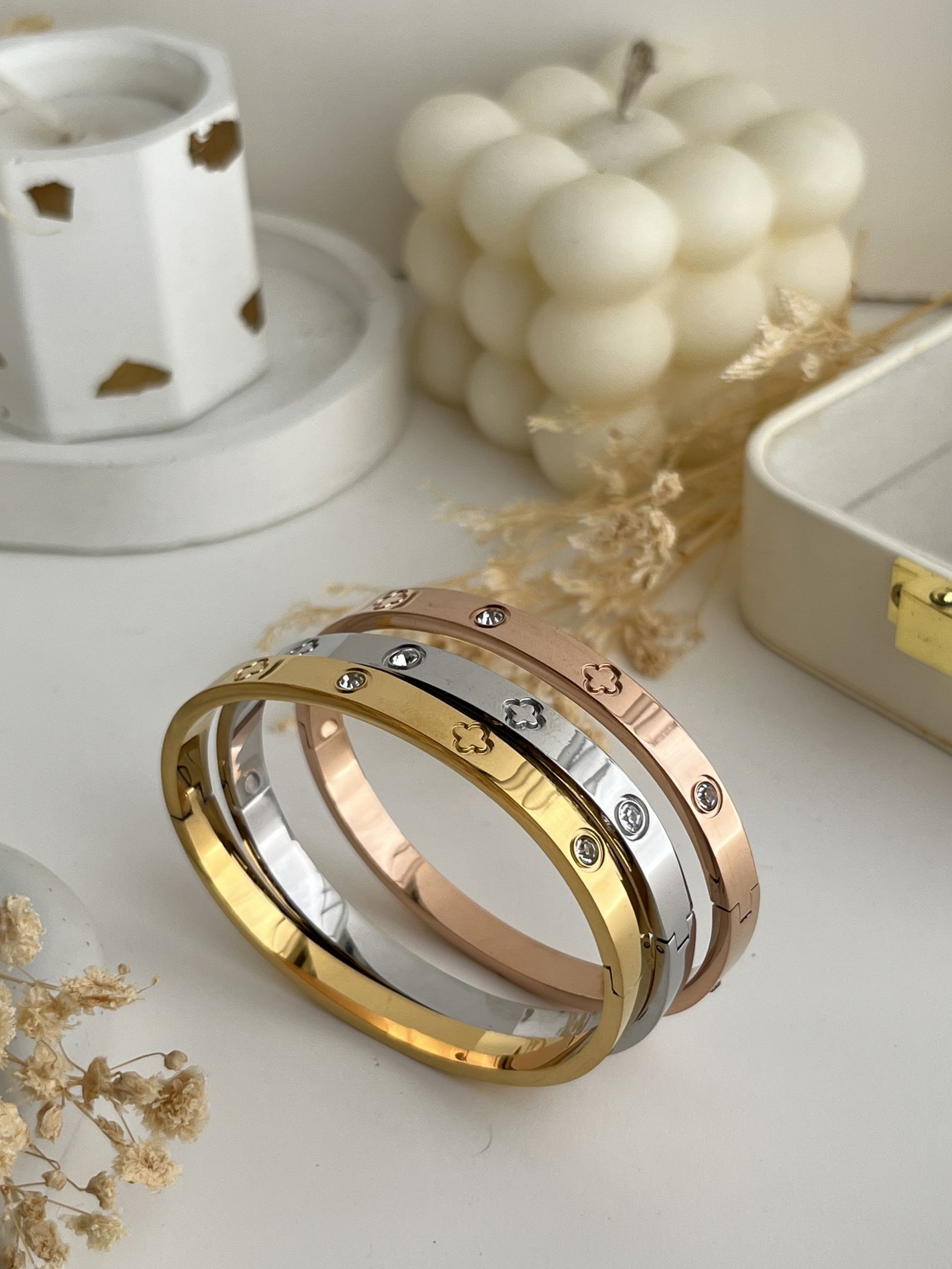 Aurelia Crystal Clover Bangle