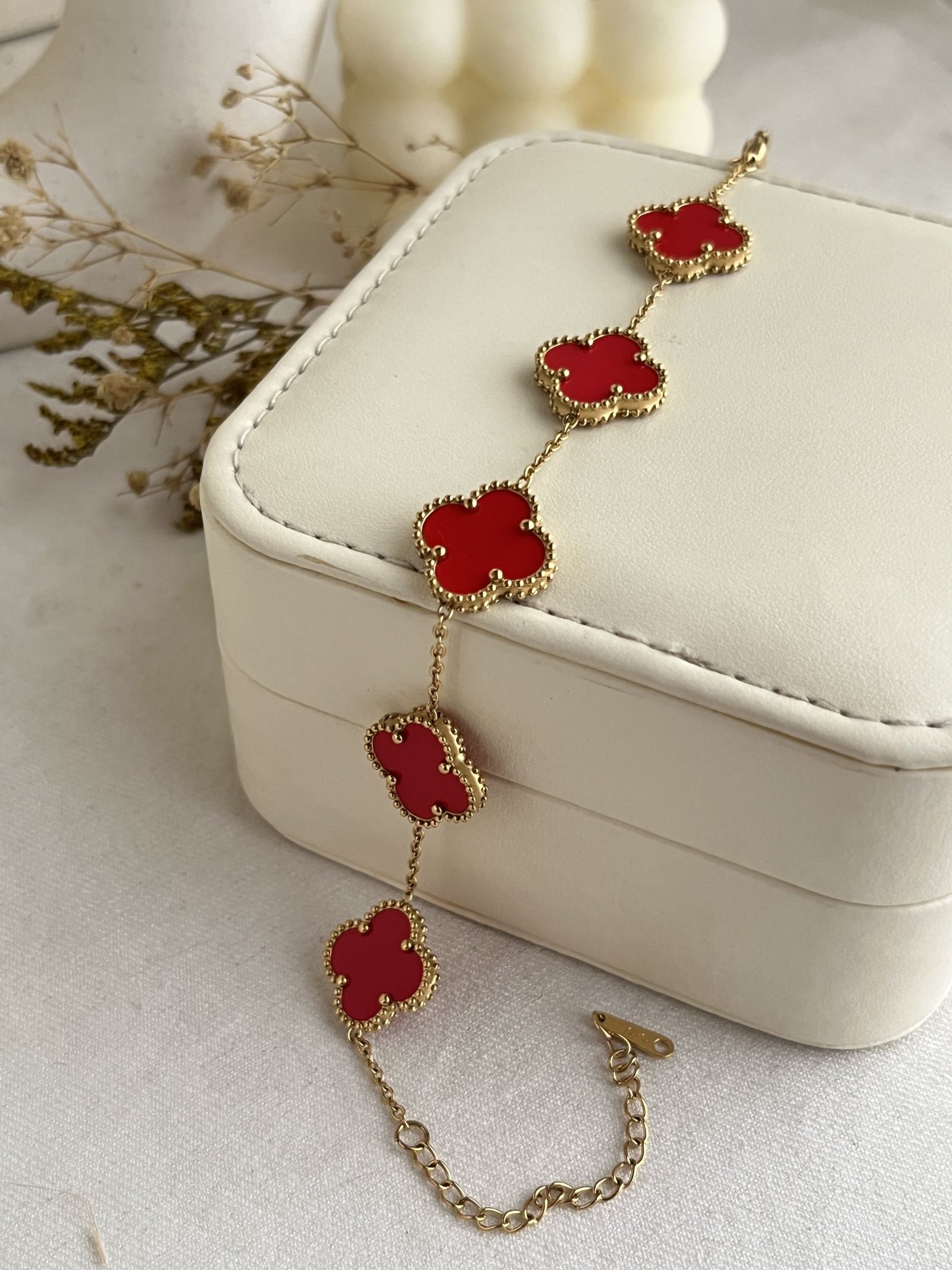 Aurelia Clover Chain Bracelet