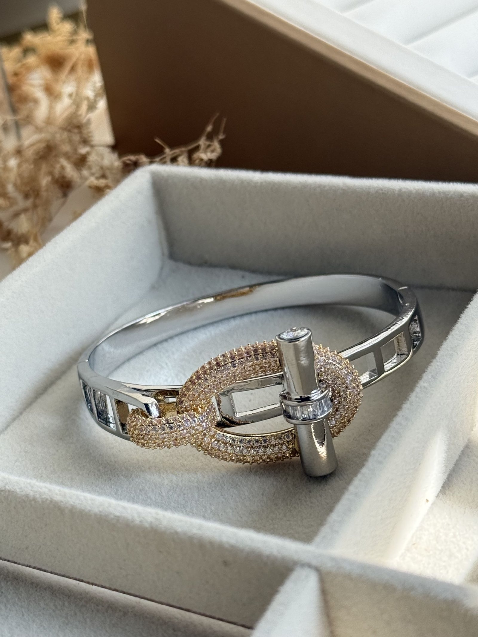 T-Lock Halo Toggle Bracelet
