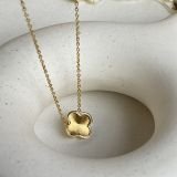 Solvéra Gold Clover Necklace