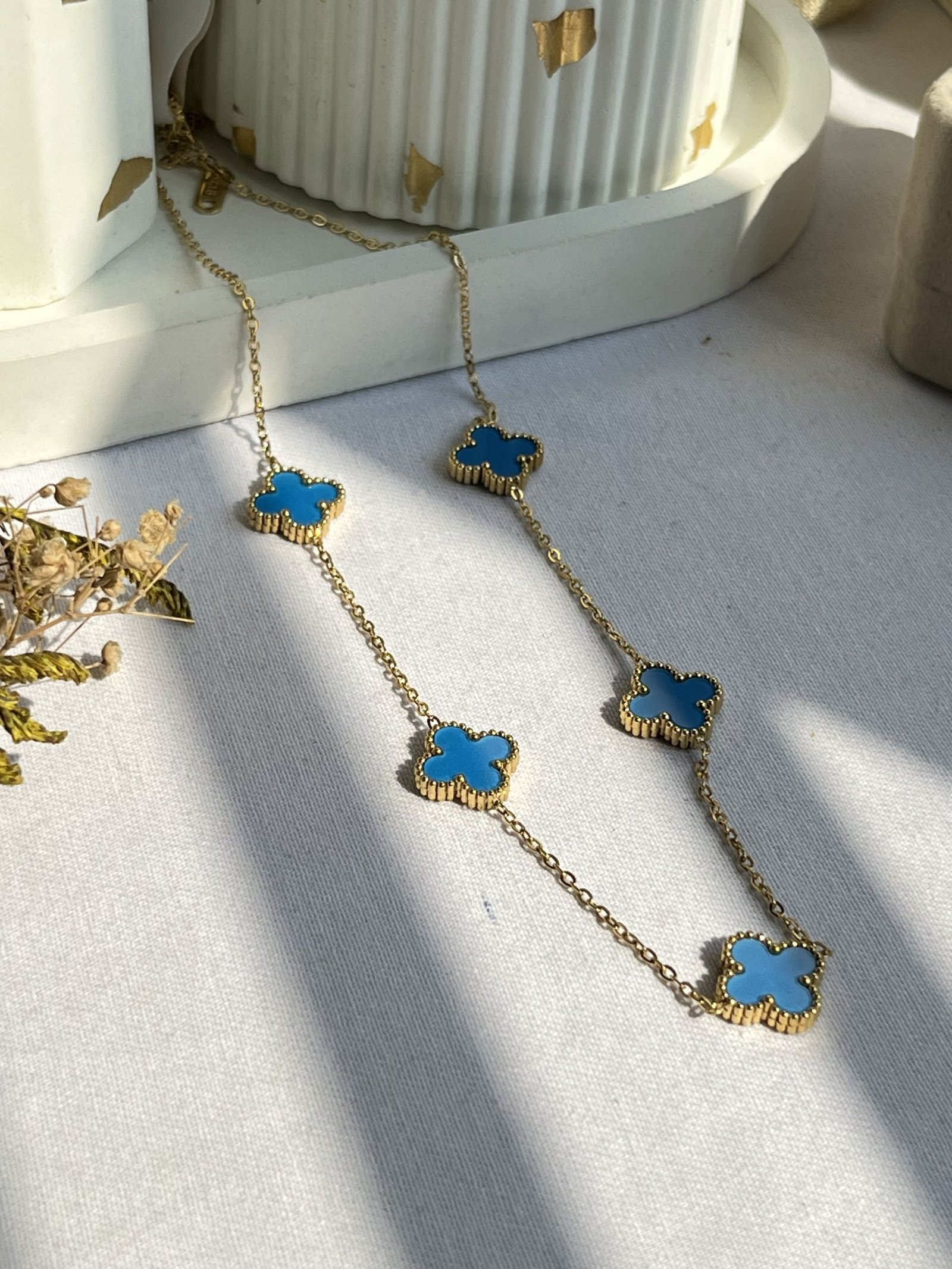 Elvara Five Clover Chain Necklace