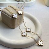 Elvara Pearl Clover Chain Necklace (15 mm)