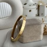 Aurelia Clover Crest Bangle