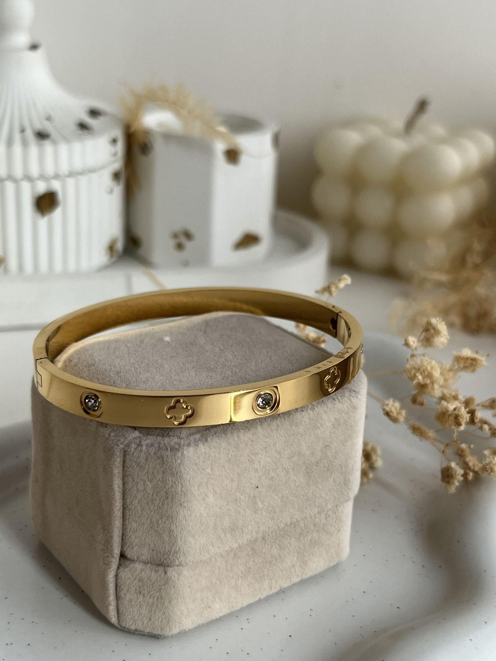 Aurelia Crystal Clover Bangle