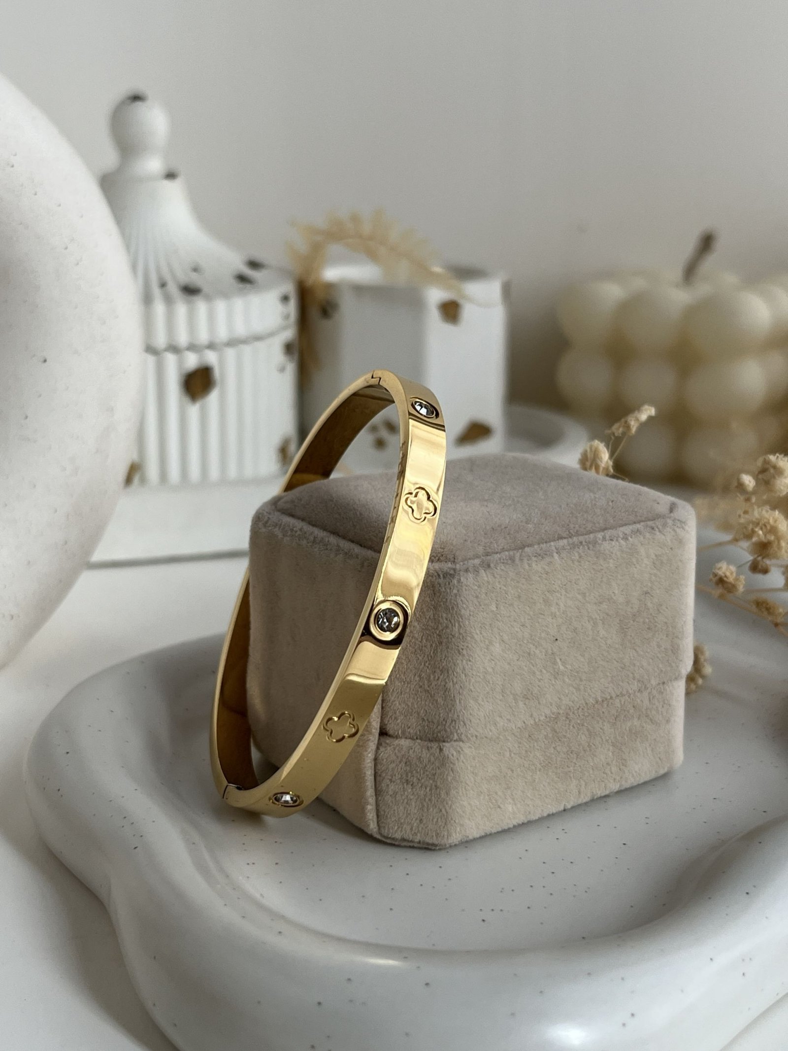 Aurelia Crystal Clover Bangle