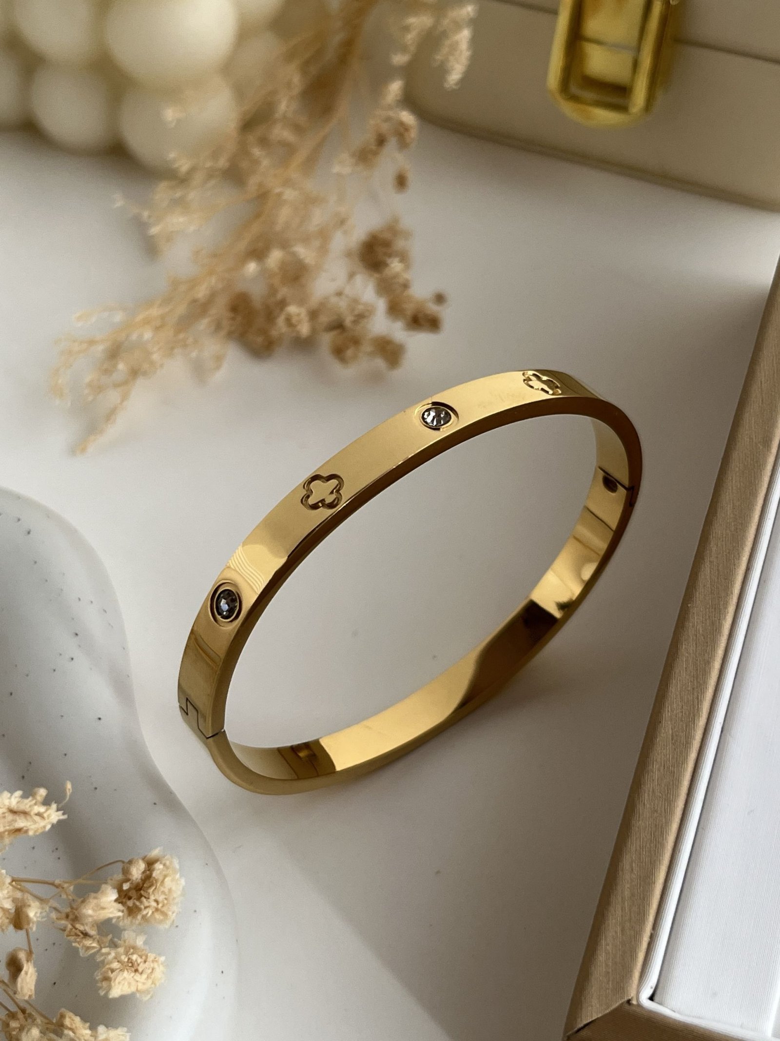 Aurelia Crystal Clover Bangle