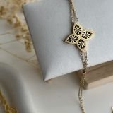 Eloria Floral Clover Chain Bracelet