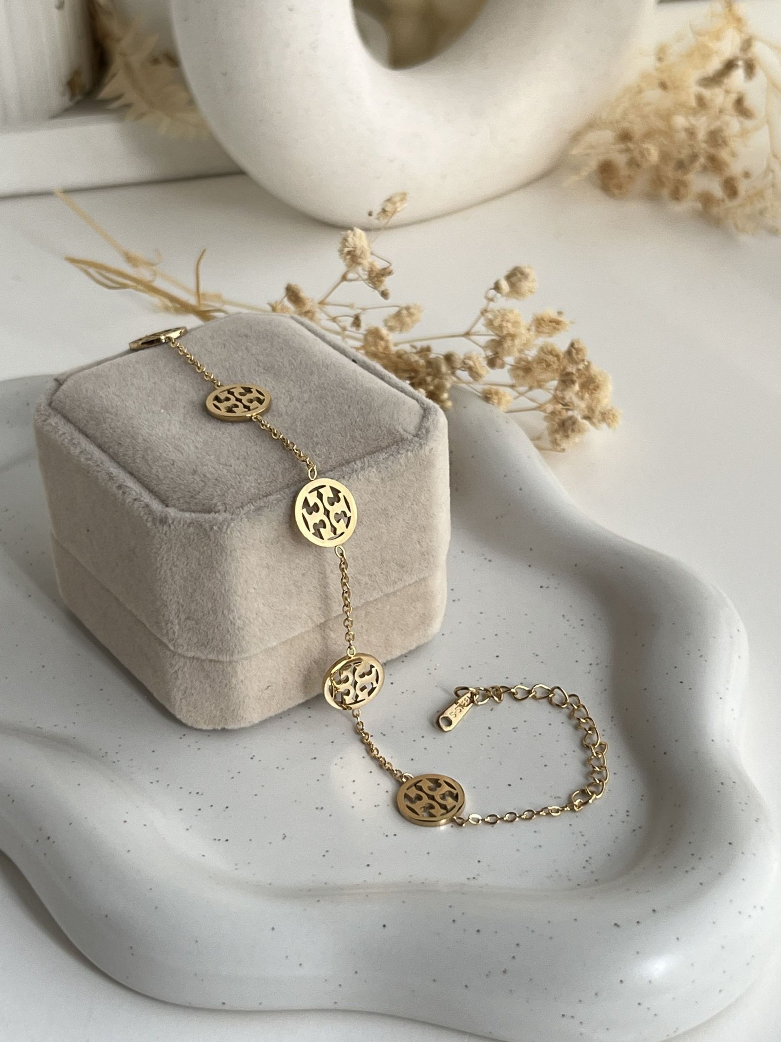 Mireya Medallion Chain Bracelet