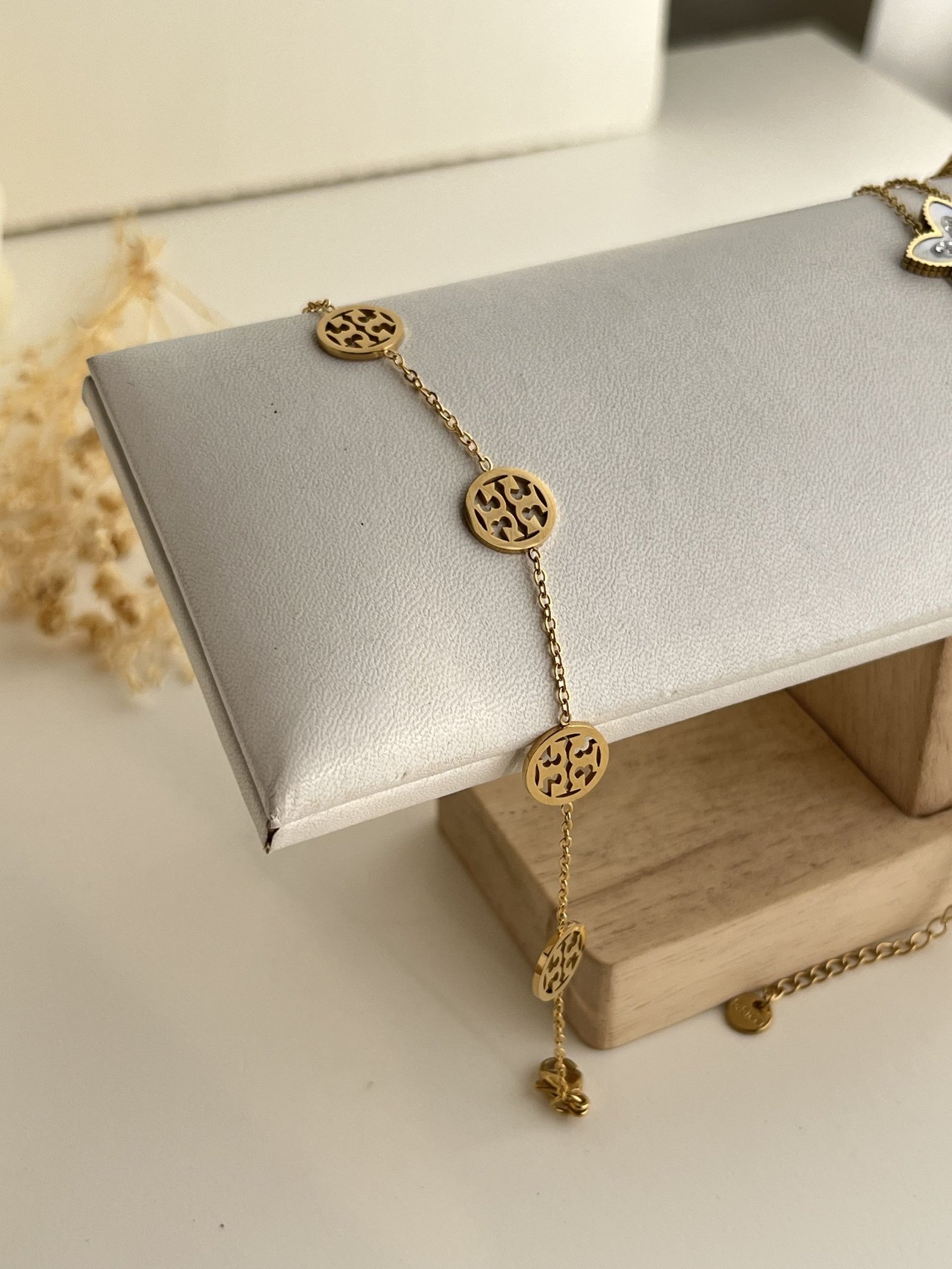 Mireya Medallion Chain Bracelet