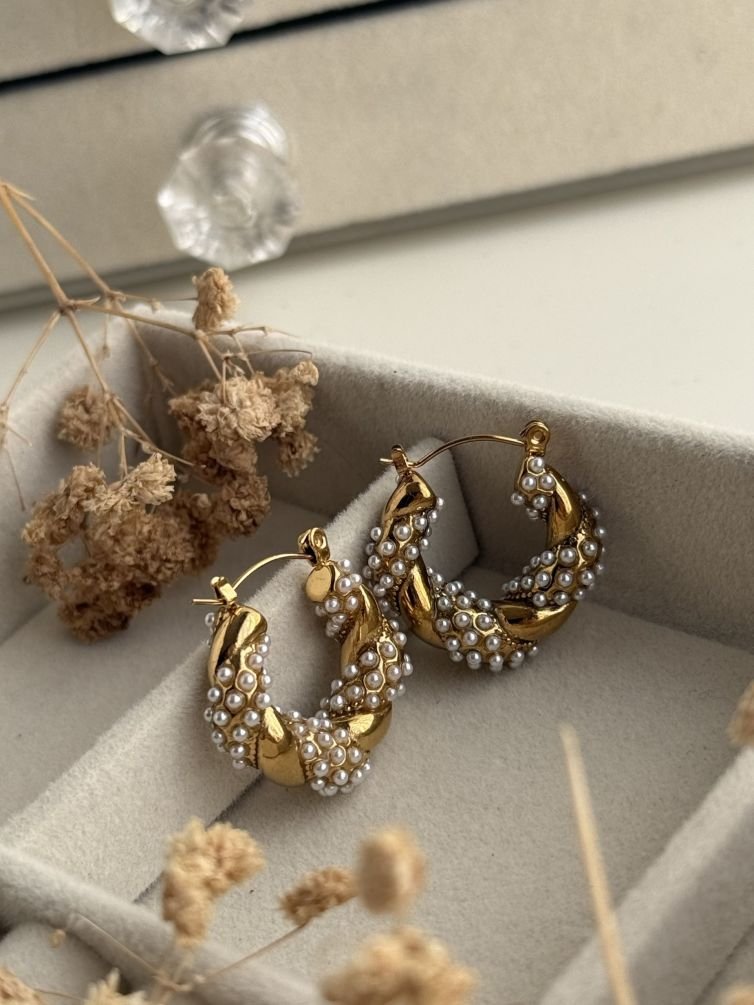 Nolita Pearl Twist Hoops