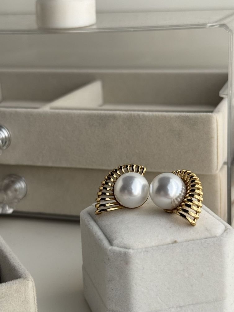 Pearl Flight Vintage Stud Earrings