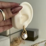 Luma Organic Pearl Stud Earrings