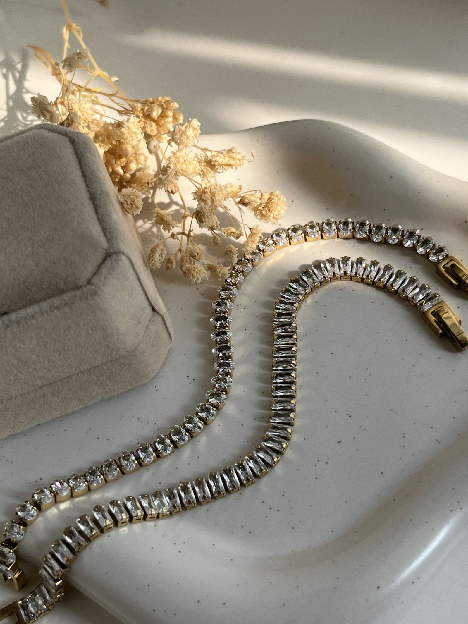 Lunessa Oval Tennis Chain Bracelet