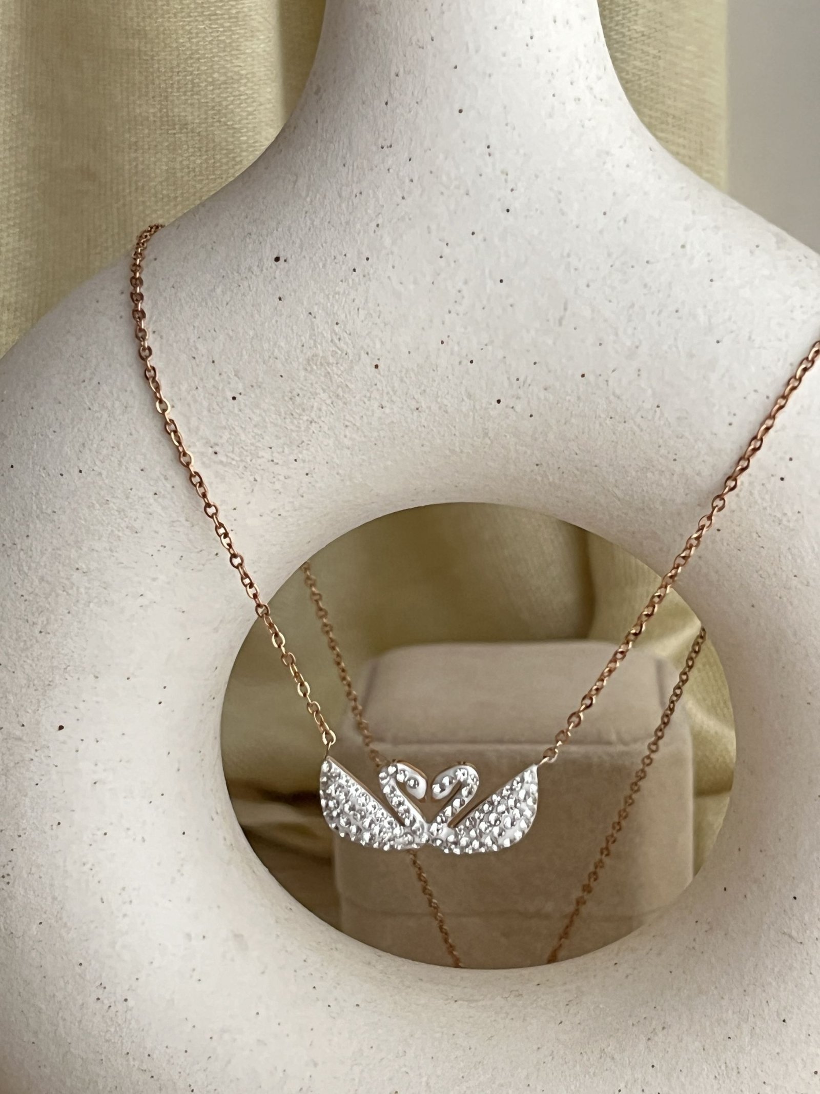 Elaria Twin Swan Crystal Necklace