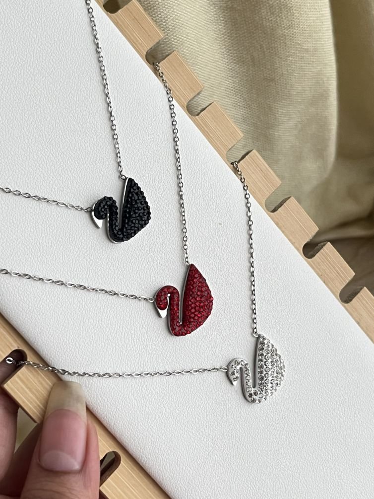 Aurevia Swan Pavé Necklace