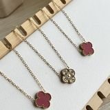 Noirva Clover Pendant Necklace