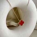 Noirva Clover Pendant Necklace