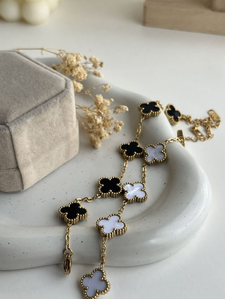Aurelia Clover Charm Chain Bracelet