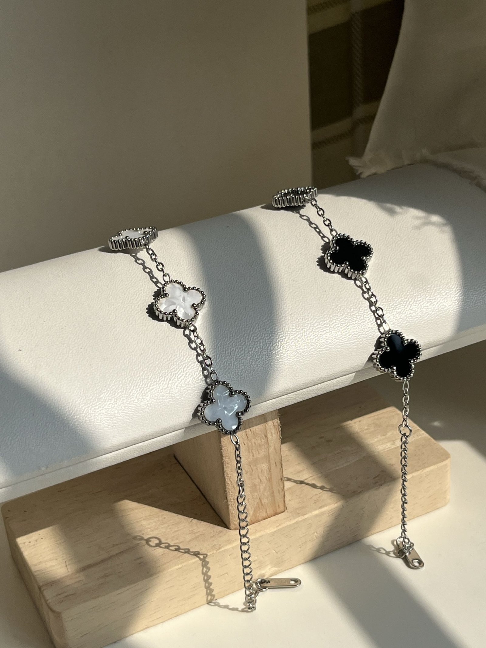 Lunaria Silver Clover Chain Bracelet