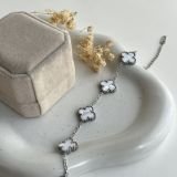 Lunaria Silver Clover Chain Bracelet