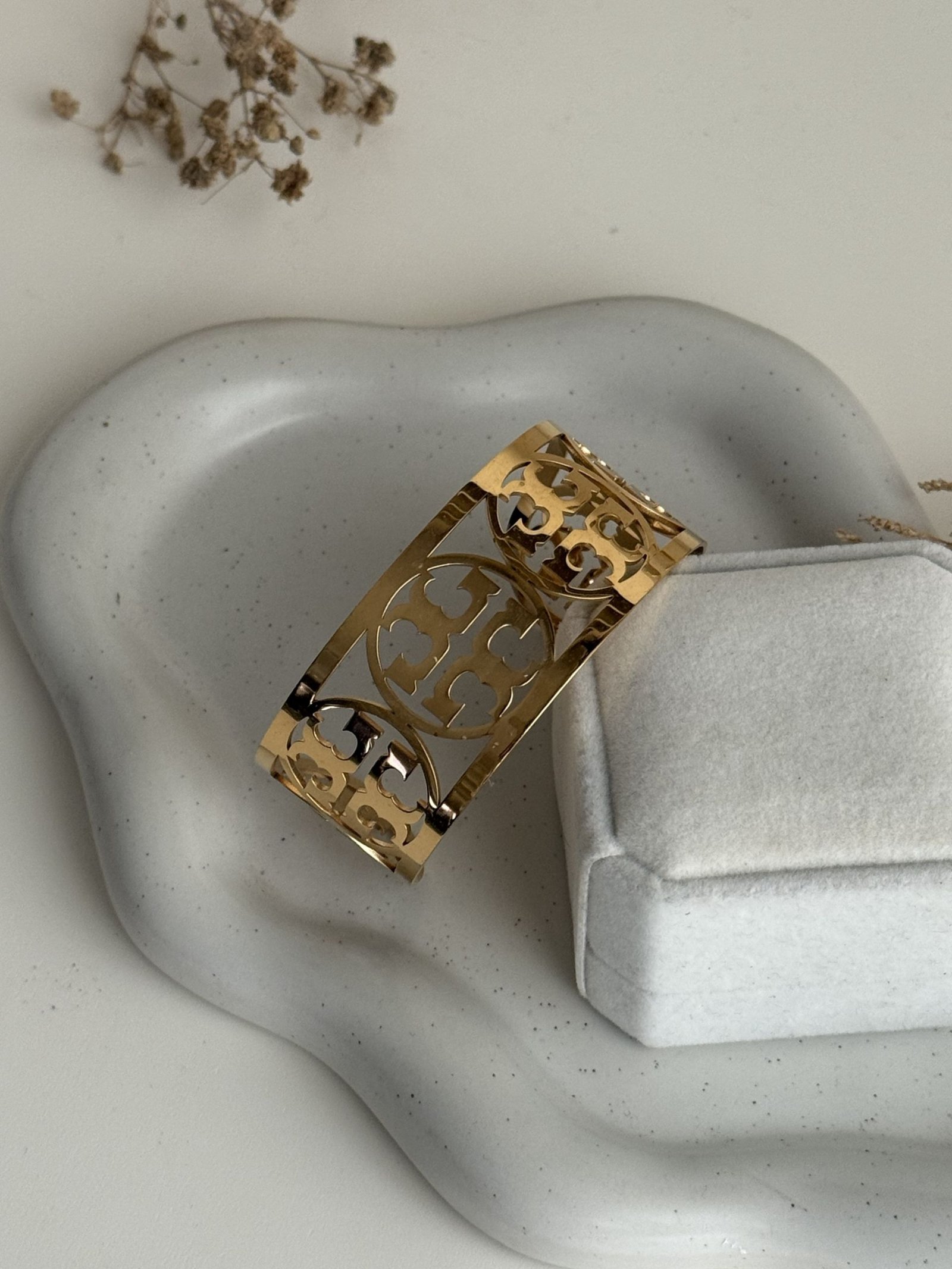 Ornate Halo Open Cuff