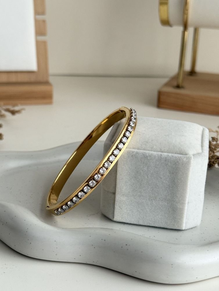 Luméa Channel Cuff