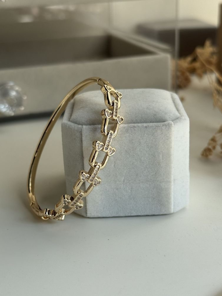 Lumière Link Pavé Cuff