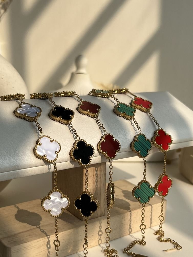 Aurelia Clover Chain Bracelet