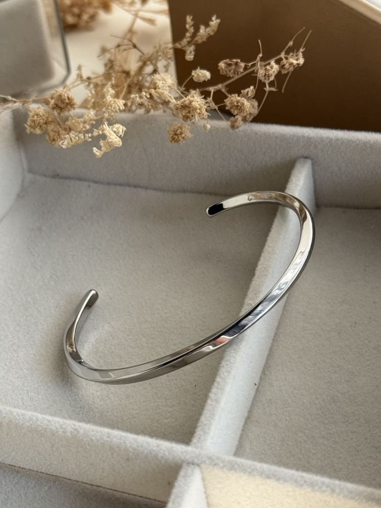 Aureline Open Cuff