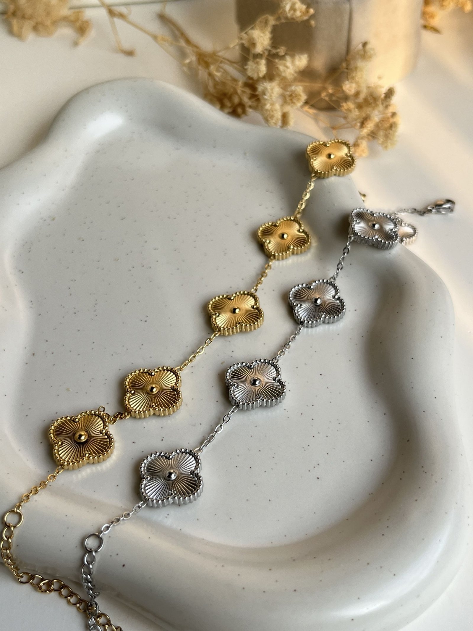 Solara Radiant Clover Chain Bracelet