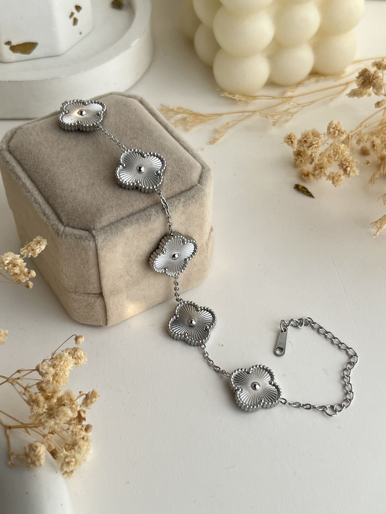 Solara Radiant Clover Chain Bracelet