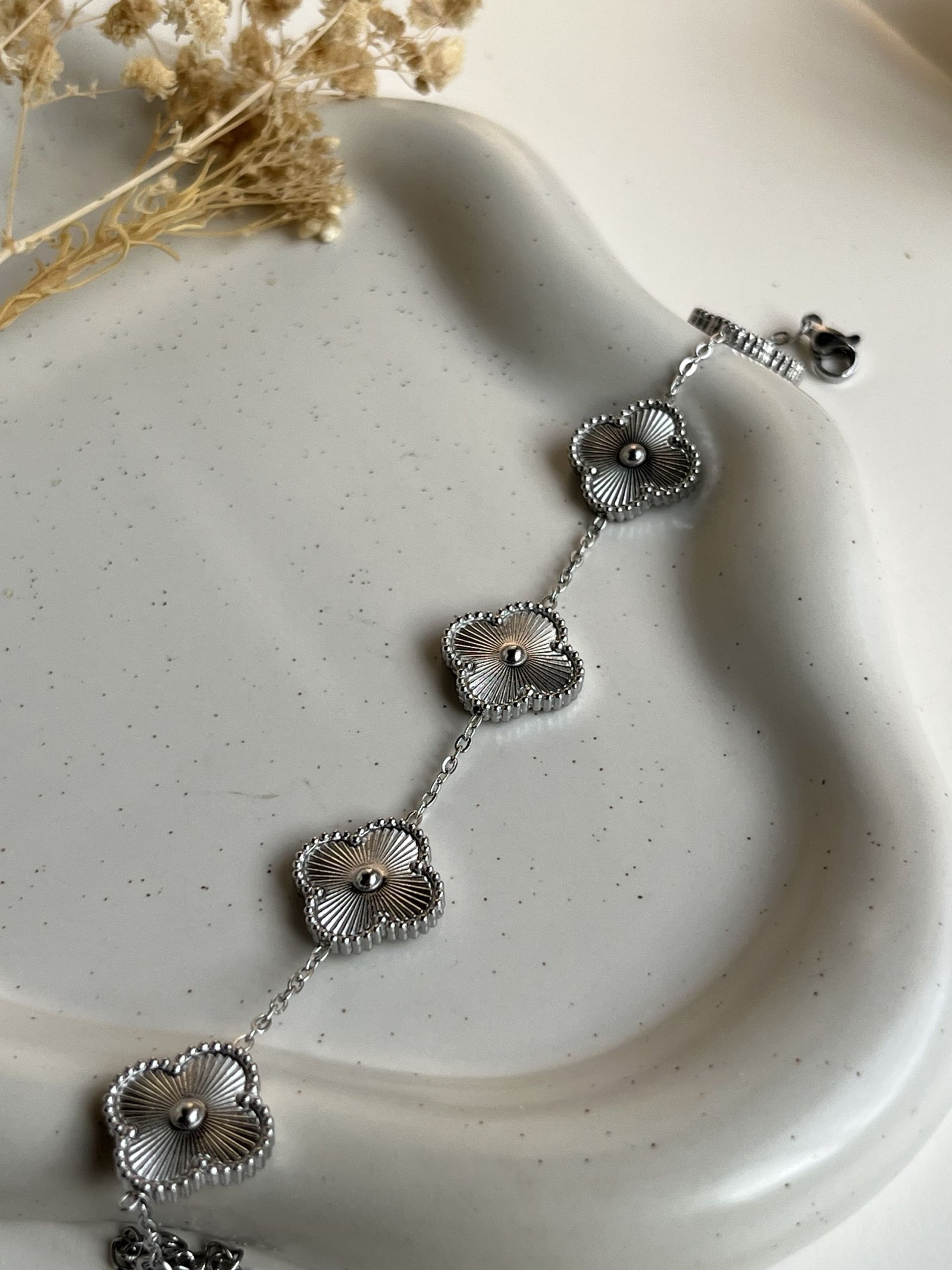 Solara Radiant Clover Chain Bracelet