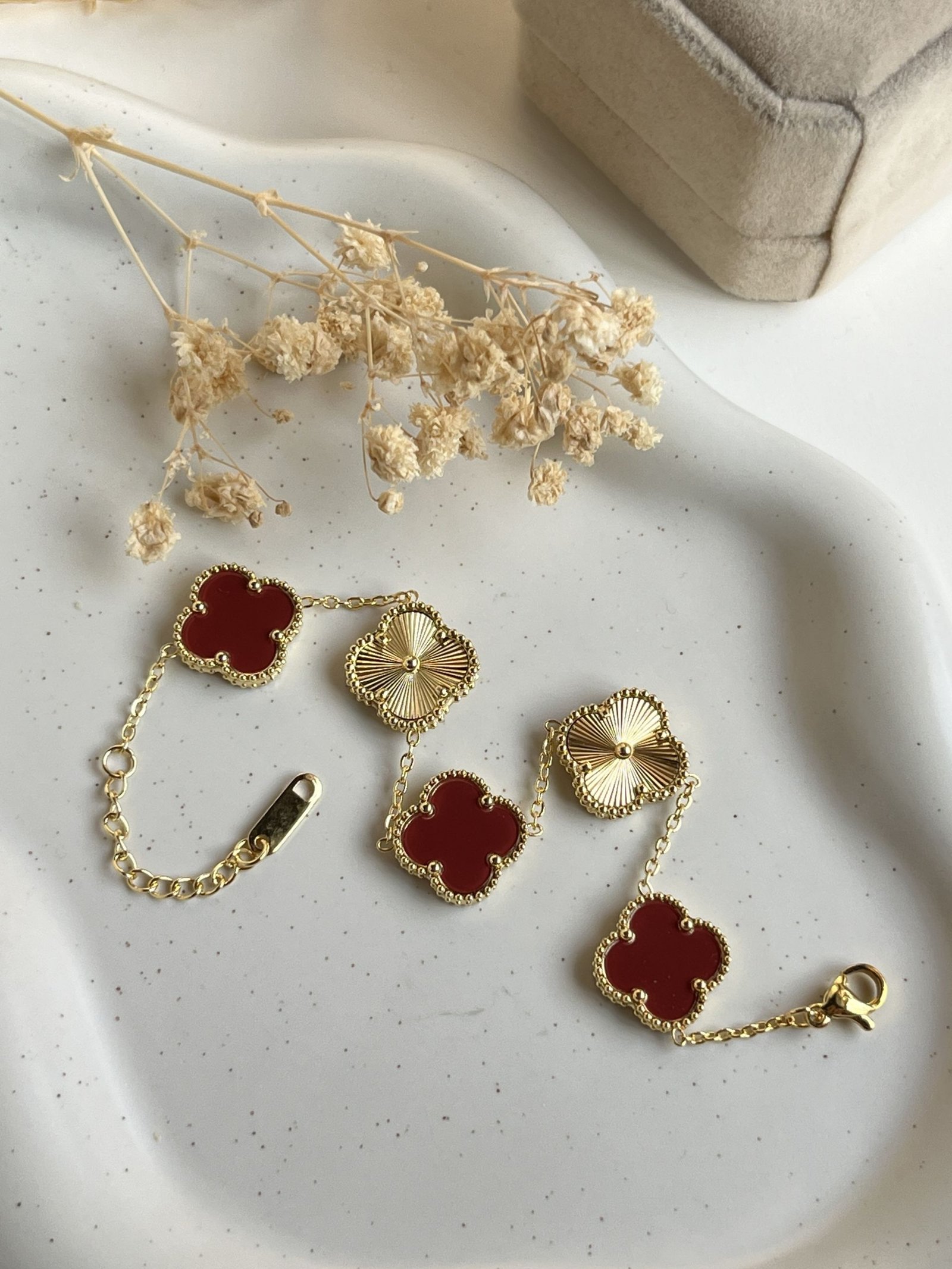 Lunara Luxe Clover Chain Bracelet