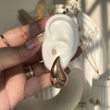 Veloura Teardrop Stud Earrings(large)