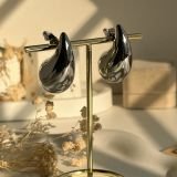 Veloura Teardrop Stud Earrings(large)