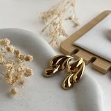 Eloria Flow Stud Earrings