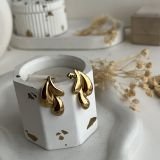 Eloria Flow Stud Earrings