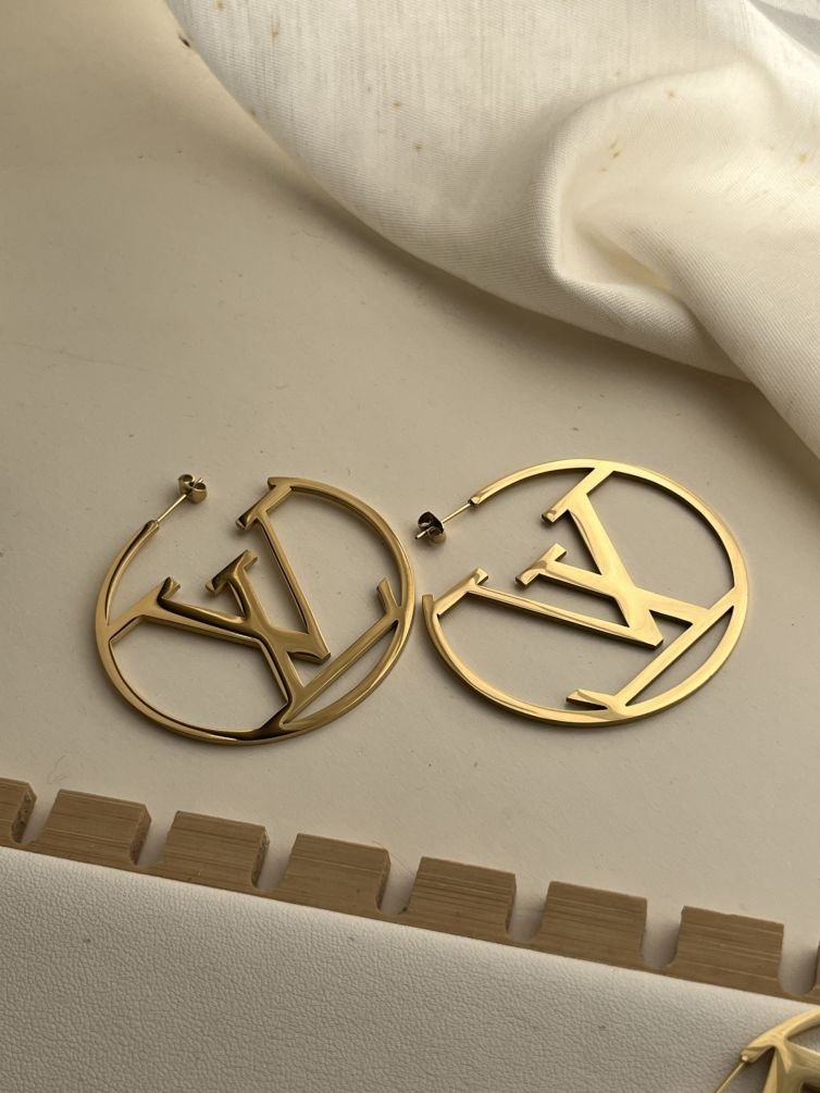 Lunéva Monogram Circle Hoop Earrings