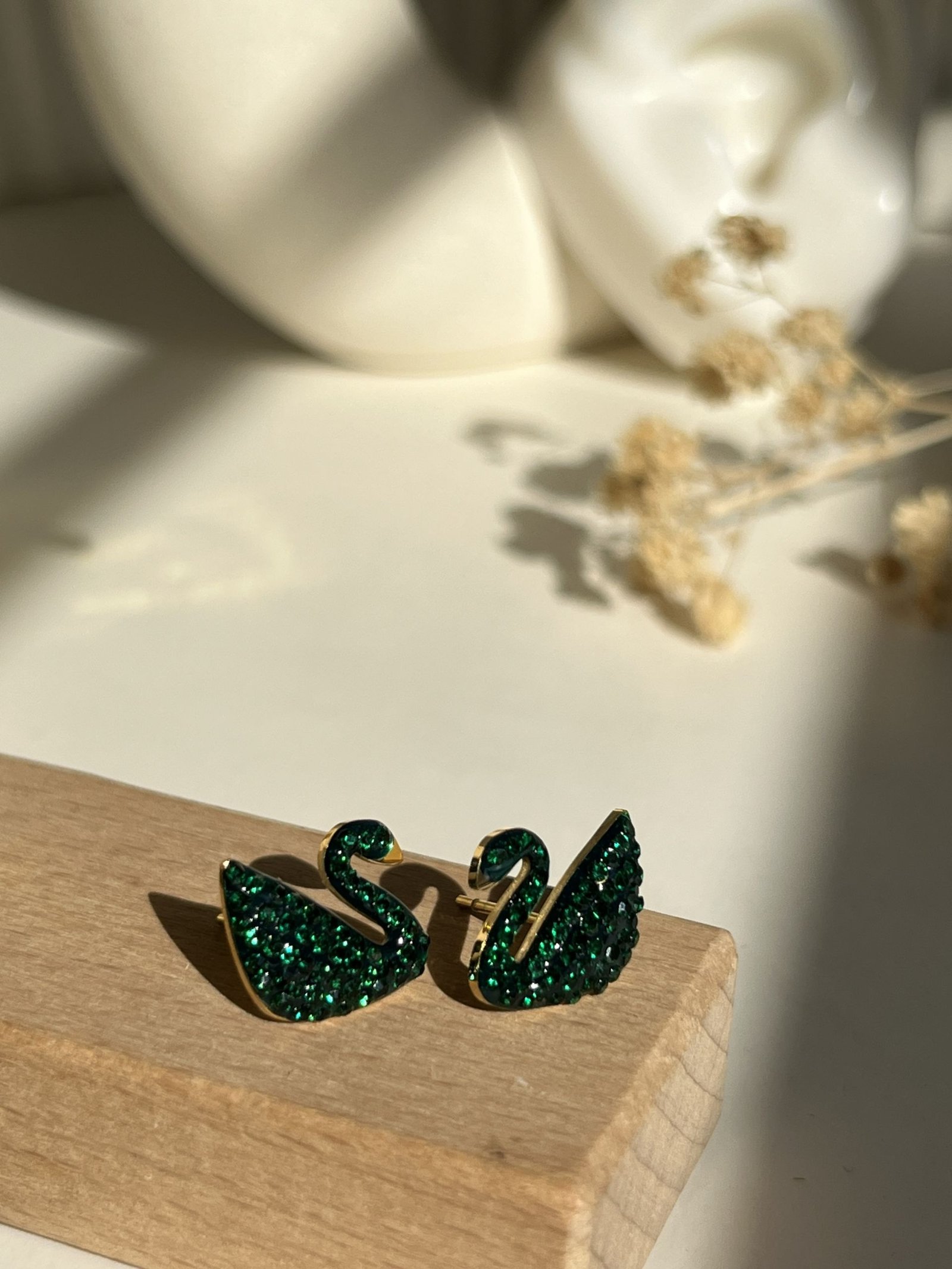 Luminé Swan Crystal Stud Earrings