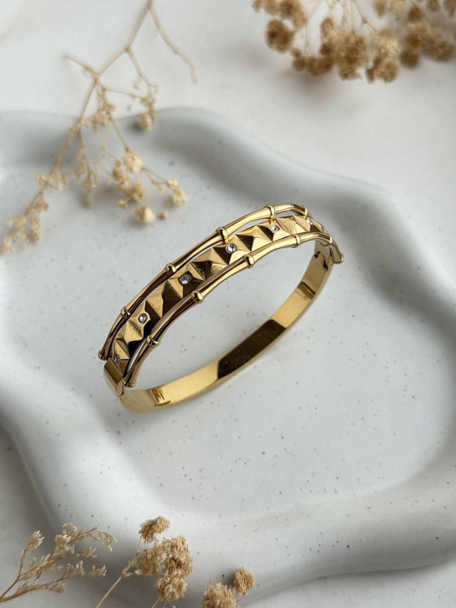 Kairo Stud Bangle