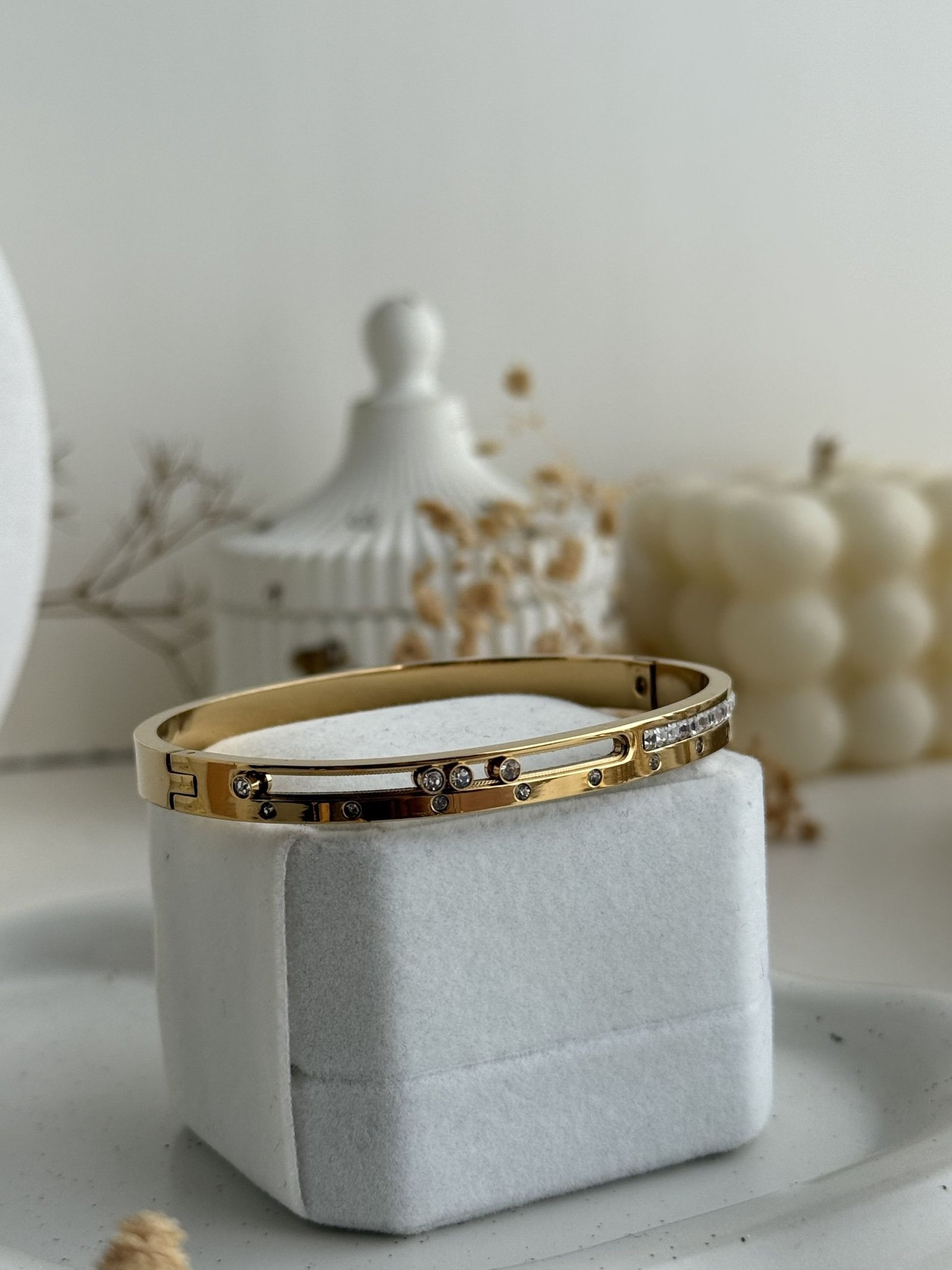 Linear Crystal Inlay Slim Cuff