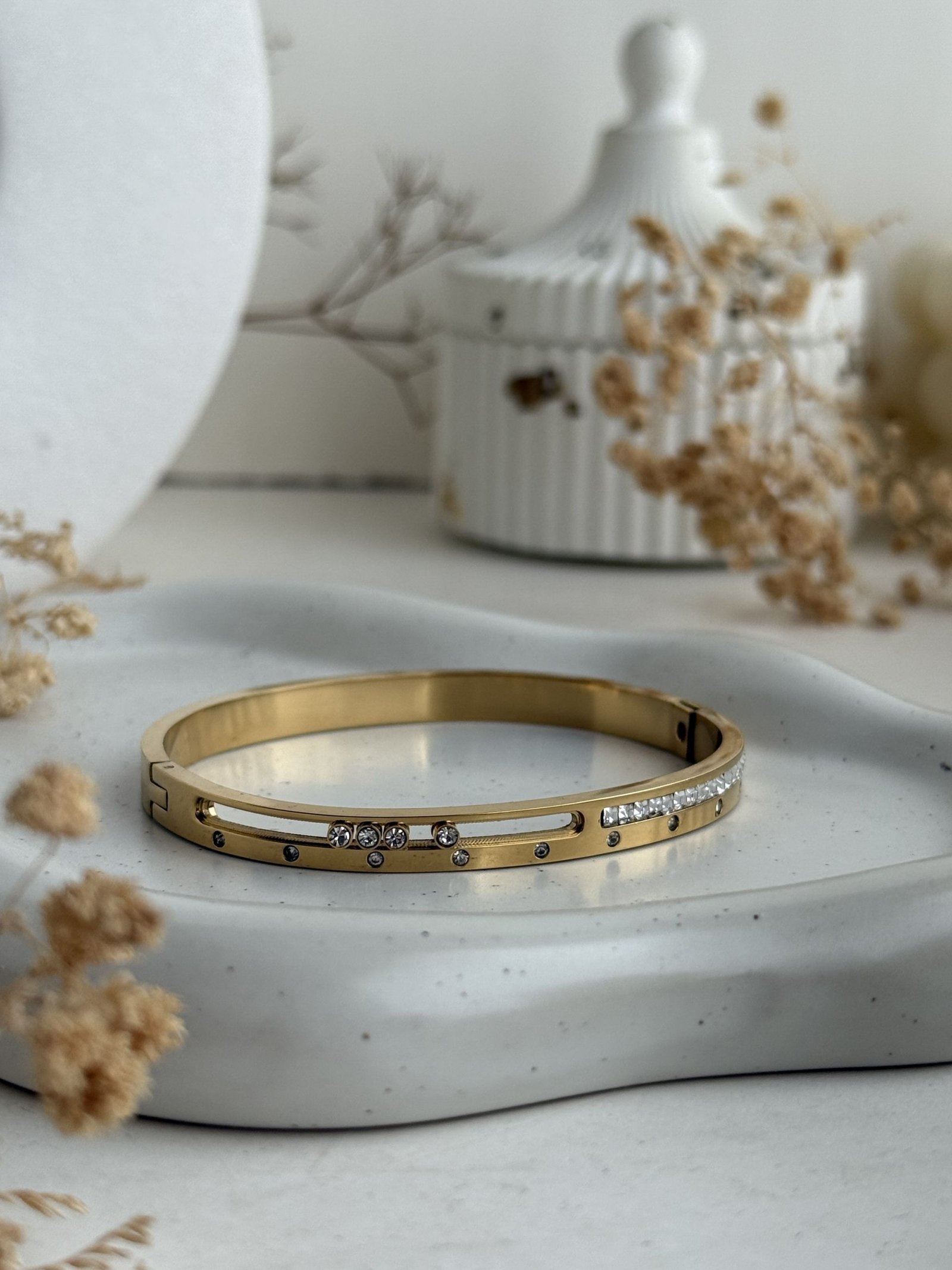 Linear Crystal Inlay Slim Cuff