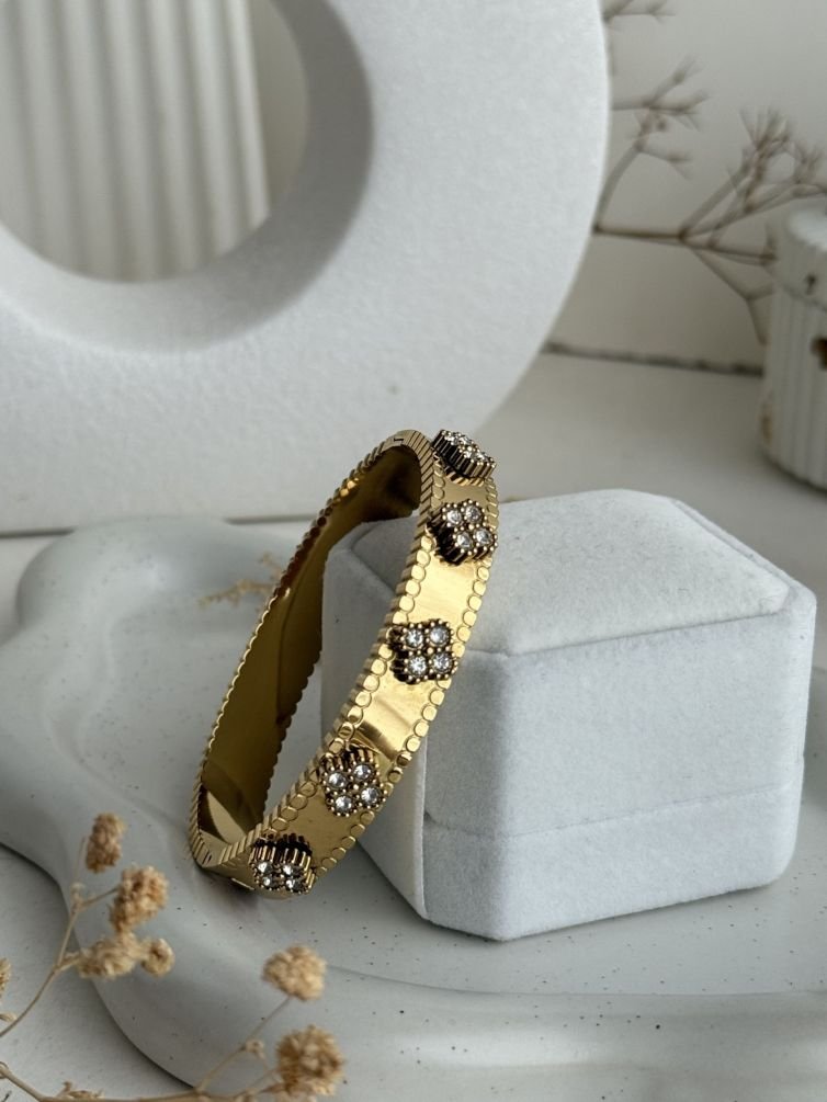 Clover Élan Cuff