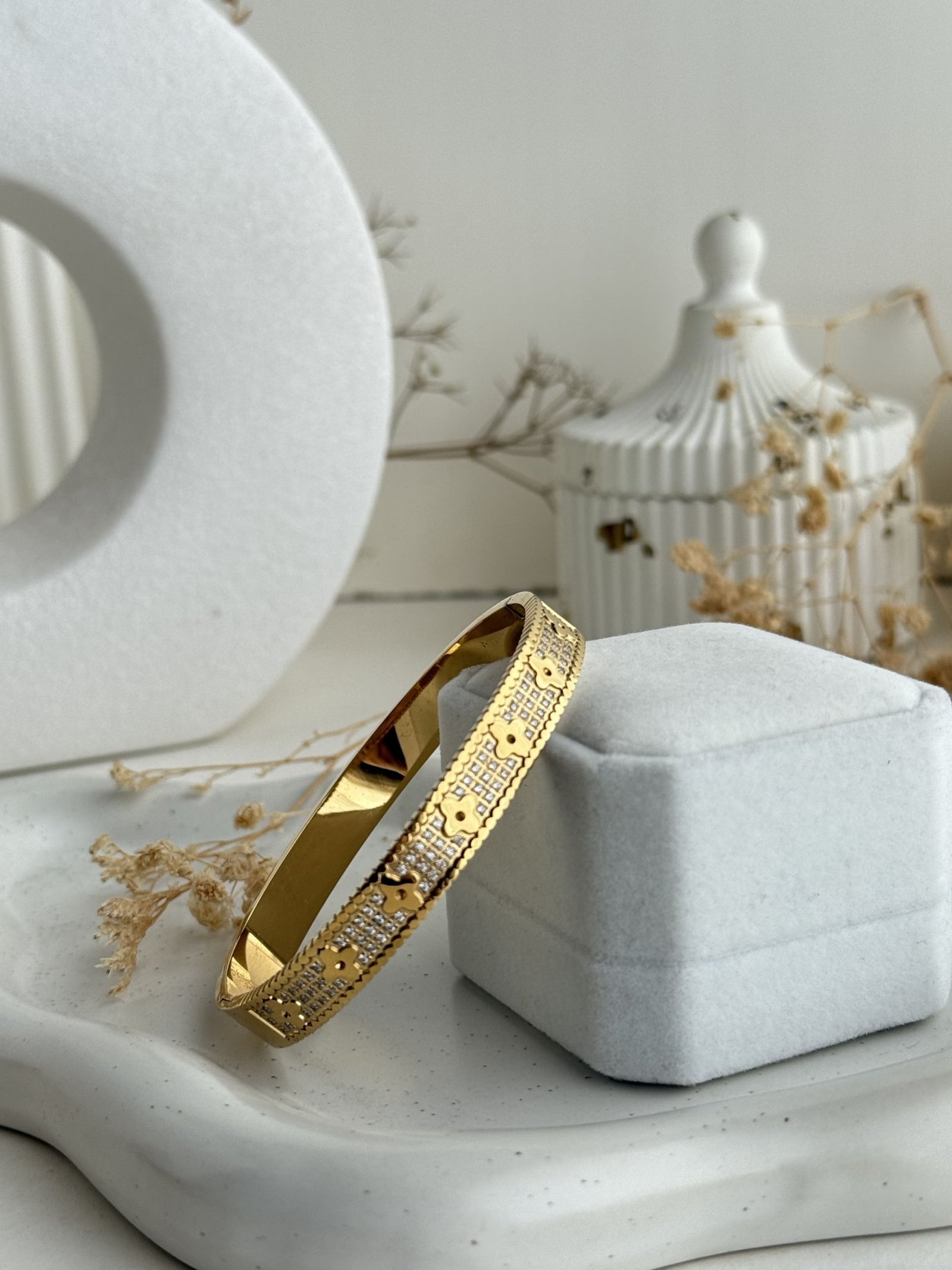 Γloria Clover Cuff