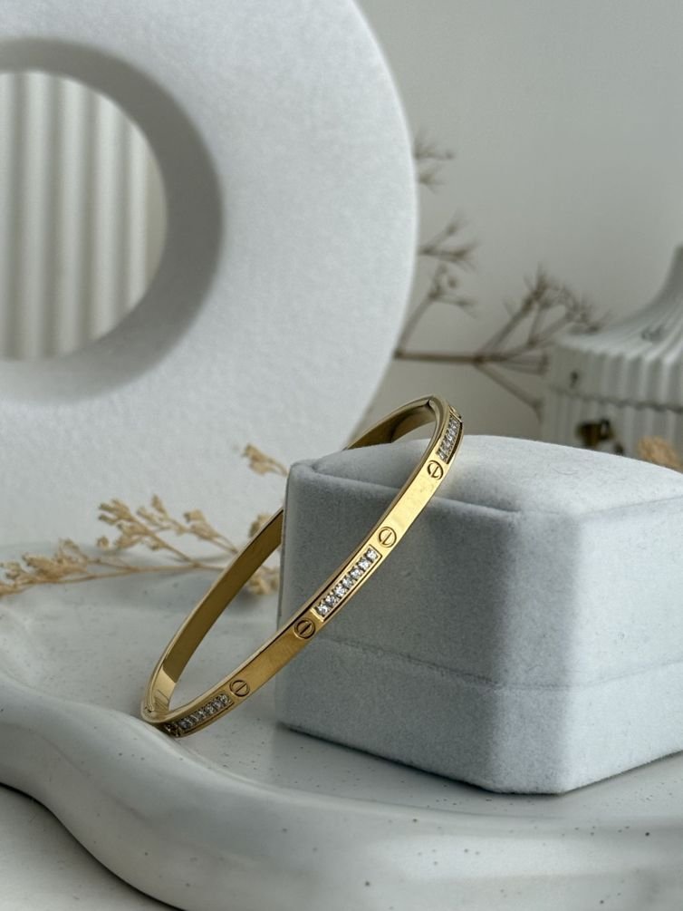 Amour Pavé Cuff