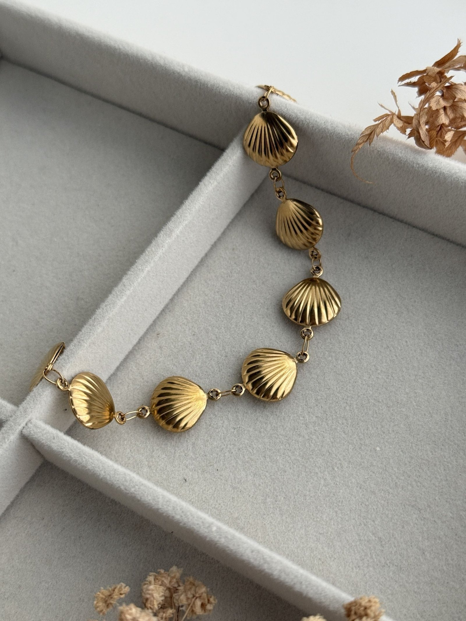 Marina Shell Link Bracelet